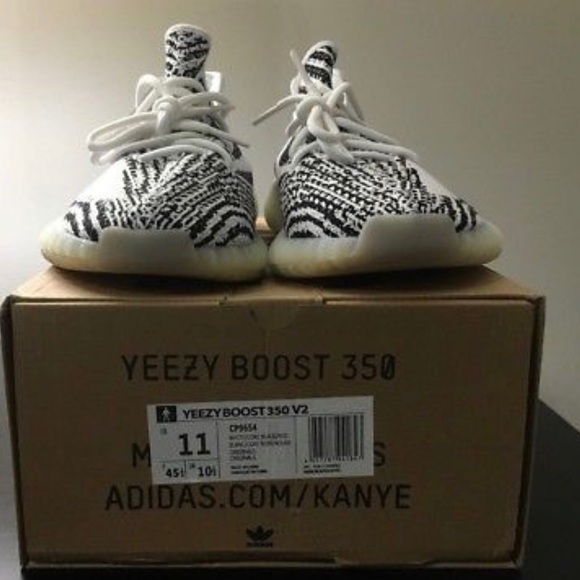 Zebra YEEZY 350 BOOST V2 - Picture 2 of 3